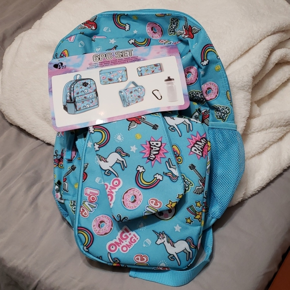 🦄Unicorn 6 piece Backpack set NWT
